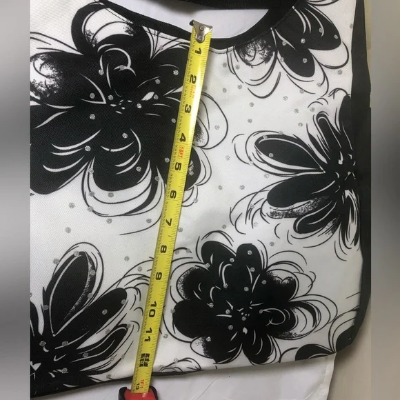 Black & White Floral Tote Bag for Women - Stylish Everyday Shoulder Bag NWOT - Picture 3 of 5